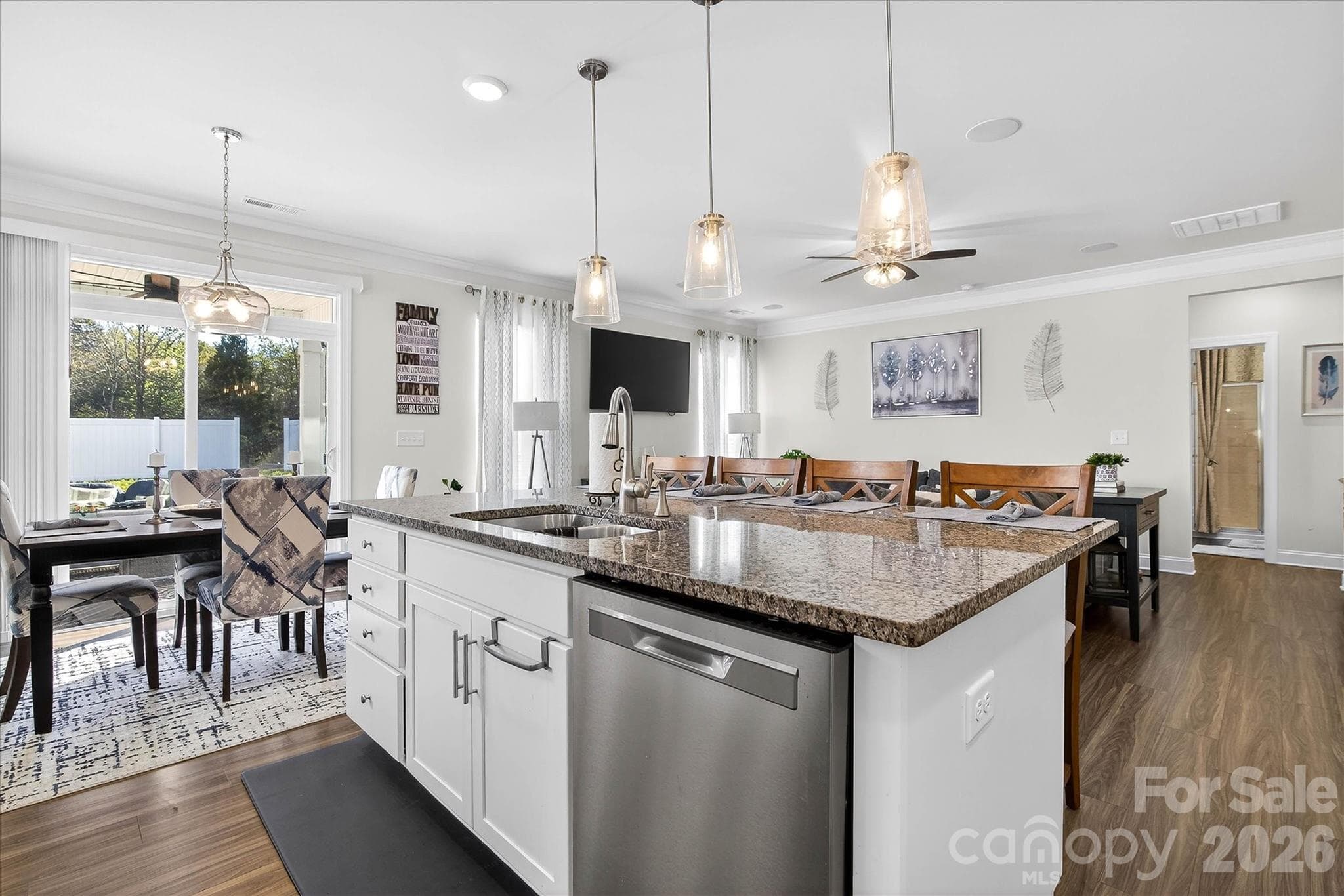 Seemlessly blends so you can entertain! - 5516 Verona Road, Charlotte