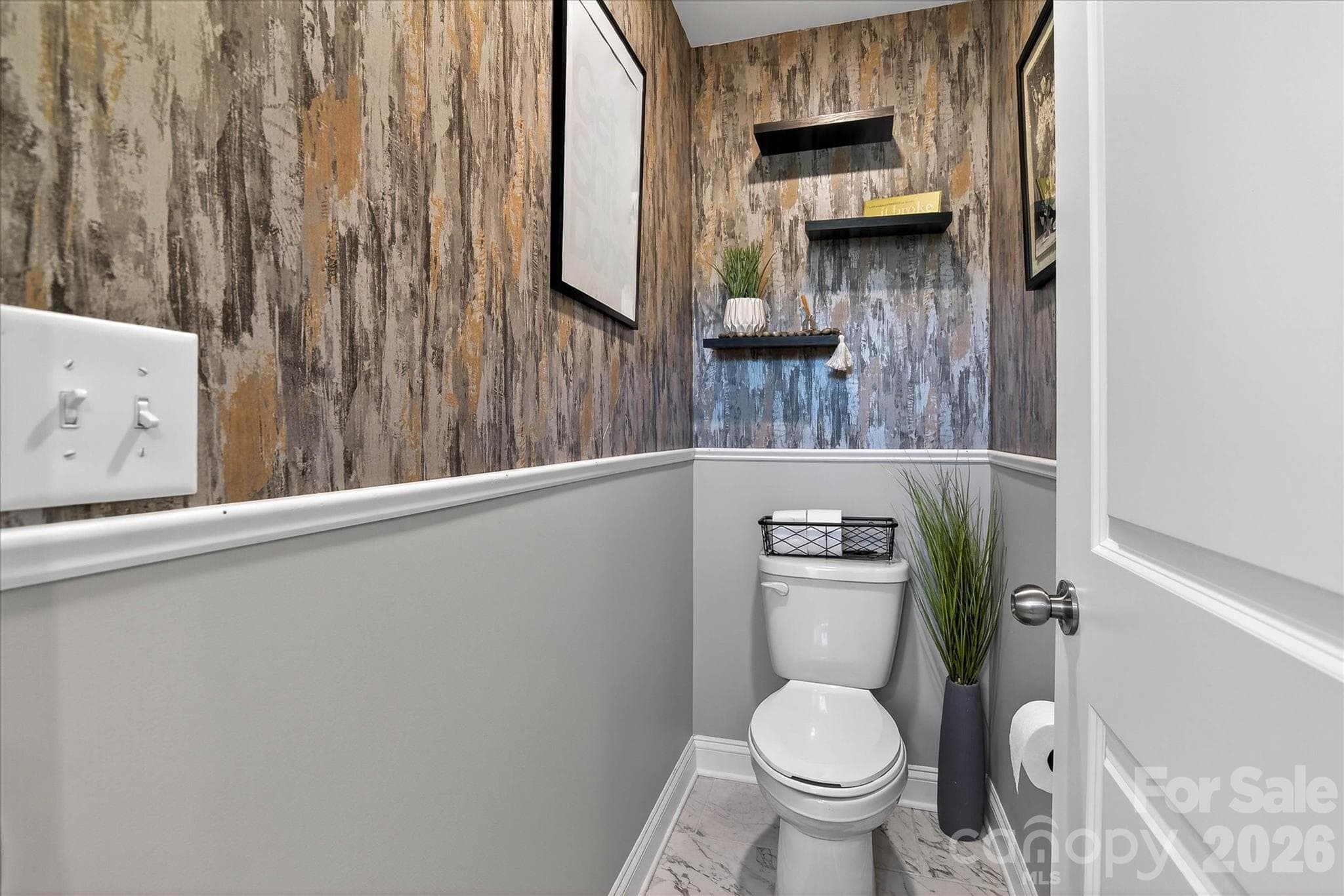 Private Water Closet! - 5516 Verona Road, Charlotte