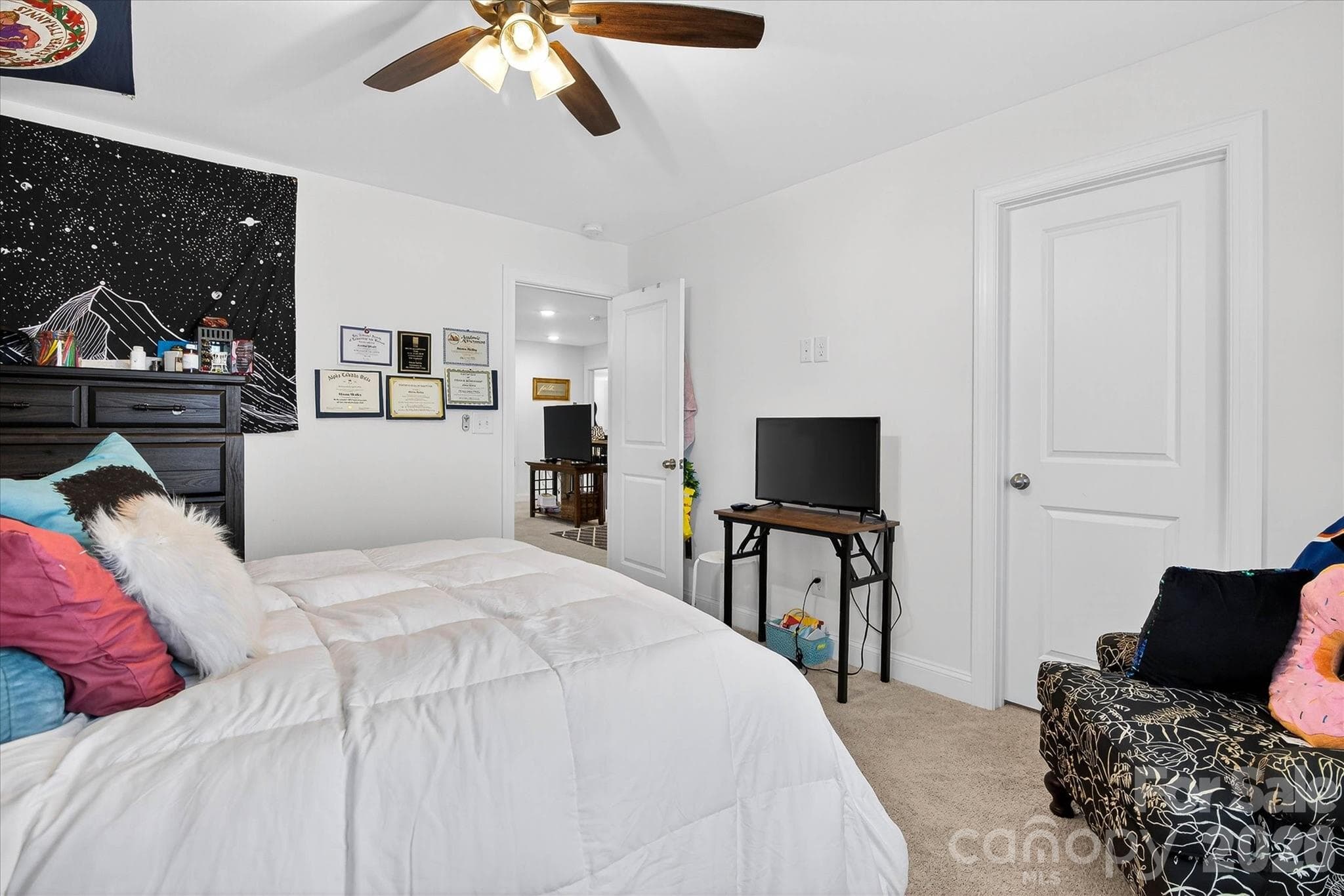 Single Family Residence at 5516 Verona Road, Charlotte, photo 43 of 48