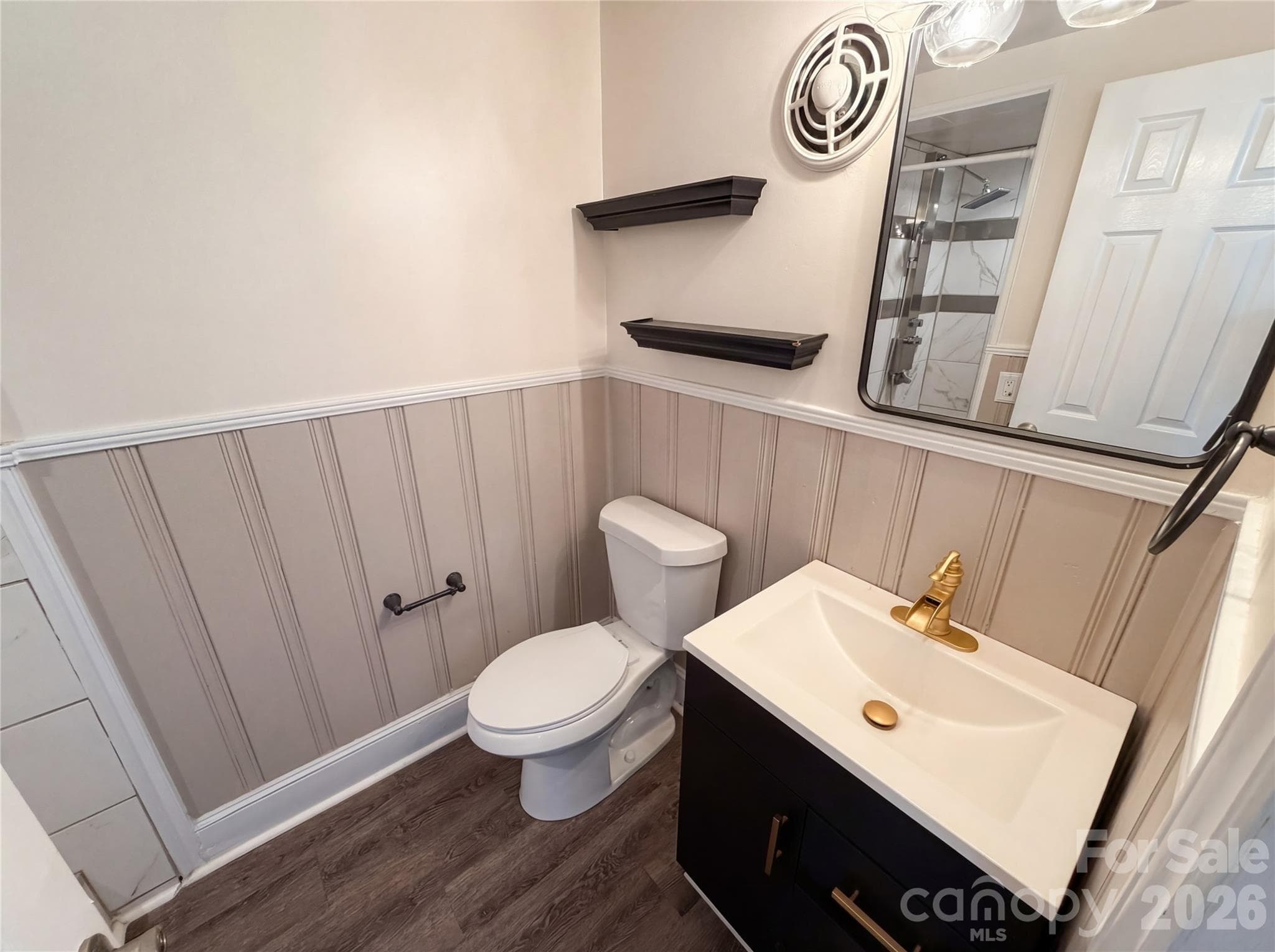 Single Family Residence at Charlotte, photo 17 of 23