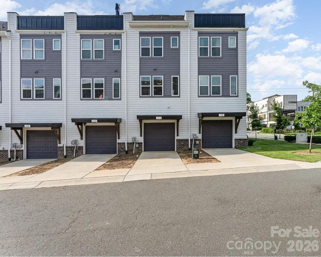 Townhouse at Charlotte, photo 27 of 29