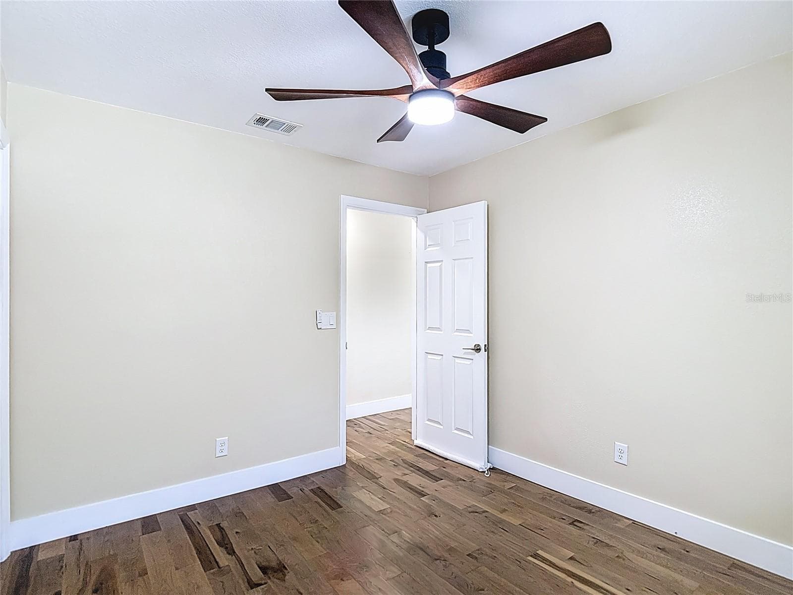 Single Family Residence at 216 CORBETT RD, LITHIA, photo 46 of 101
