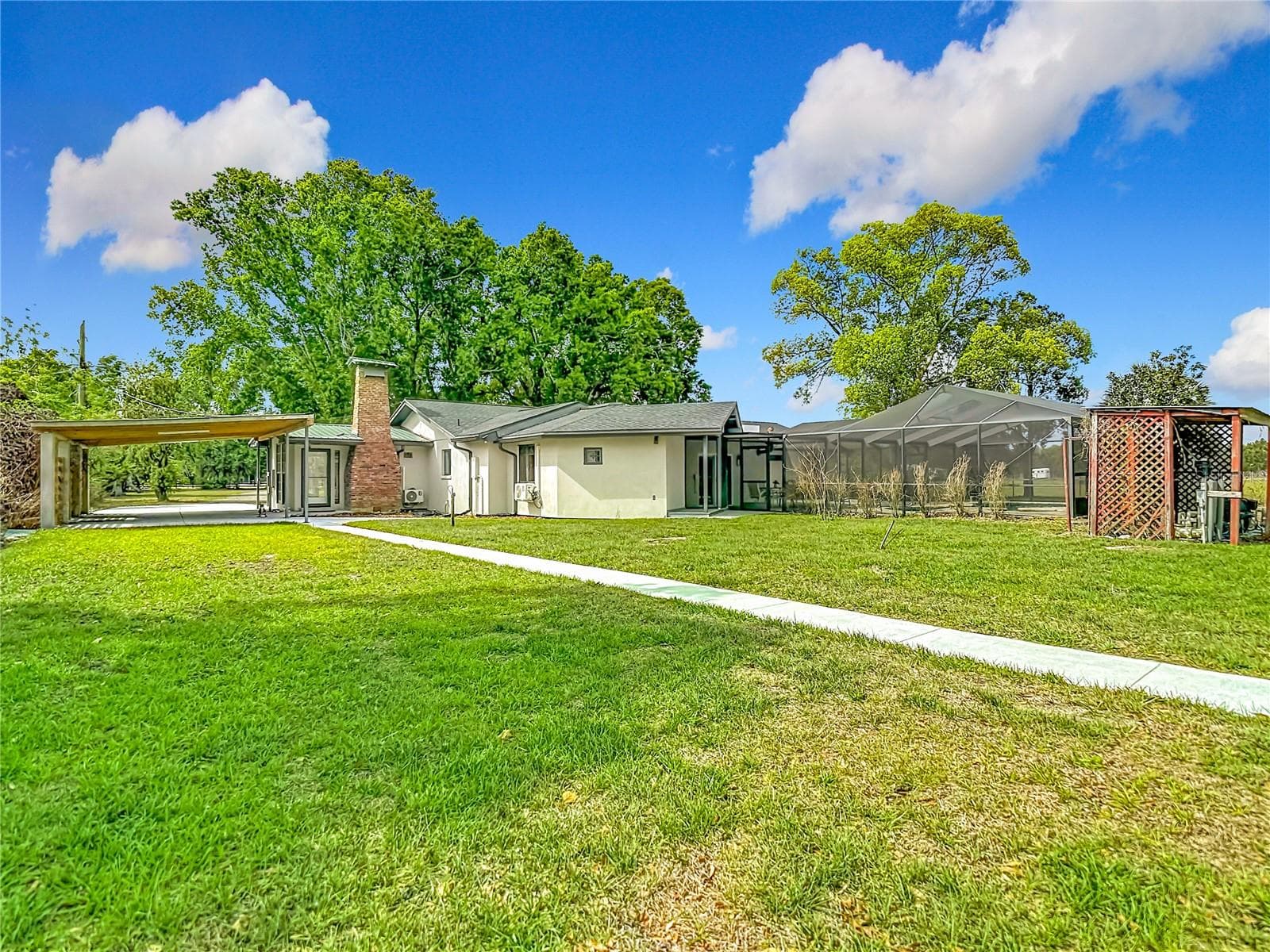 Single Family Residence at 216 CORBETT RD, LITHIA, photo 74 of 101