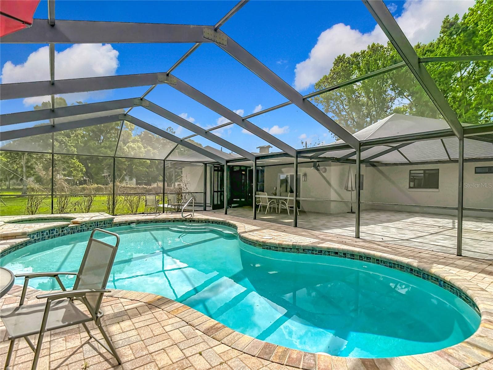 Private pool/spa - 216 CORBETT RD, LITHIA