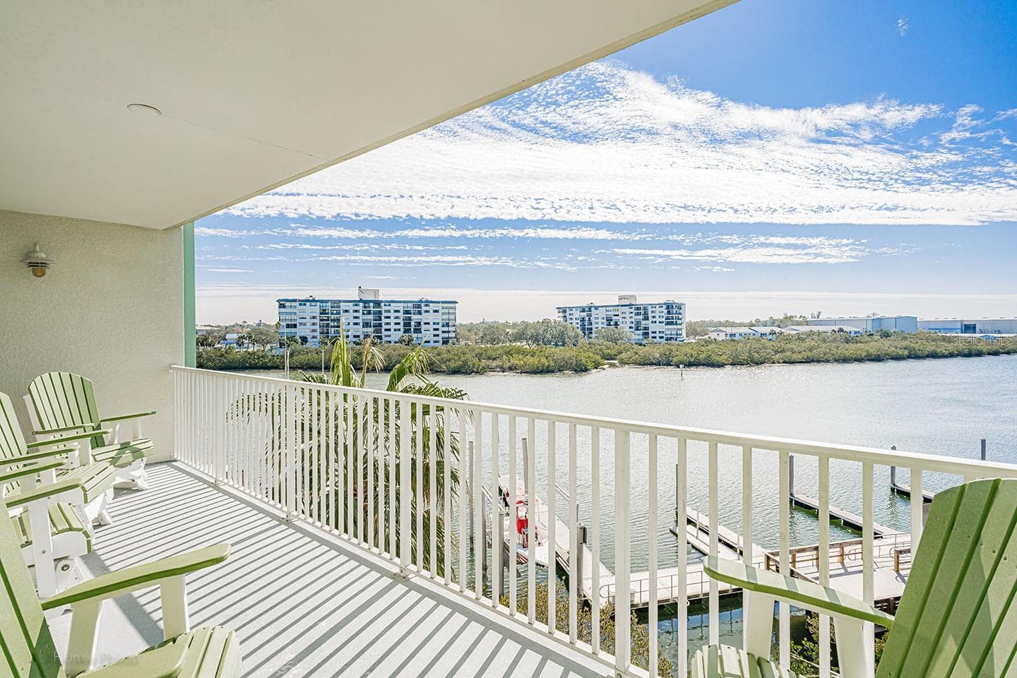 Large Balcony overlooking Intracoastal - 399 2ND ST #416, INDIAN ROCKS BEACH
