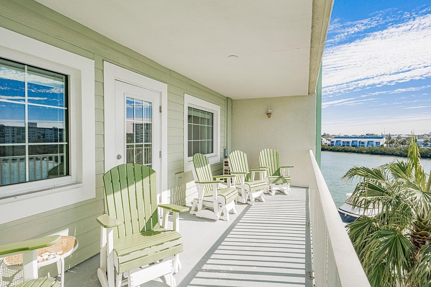 Large Balcony overlooking Intracoastal - 399 2ND ST #416, INDIAN ROCKS BEACH