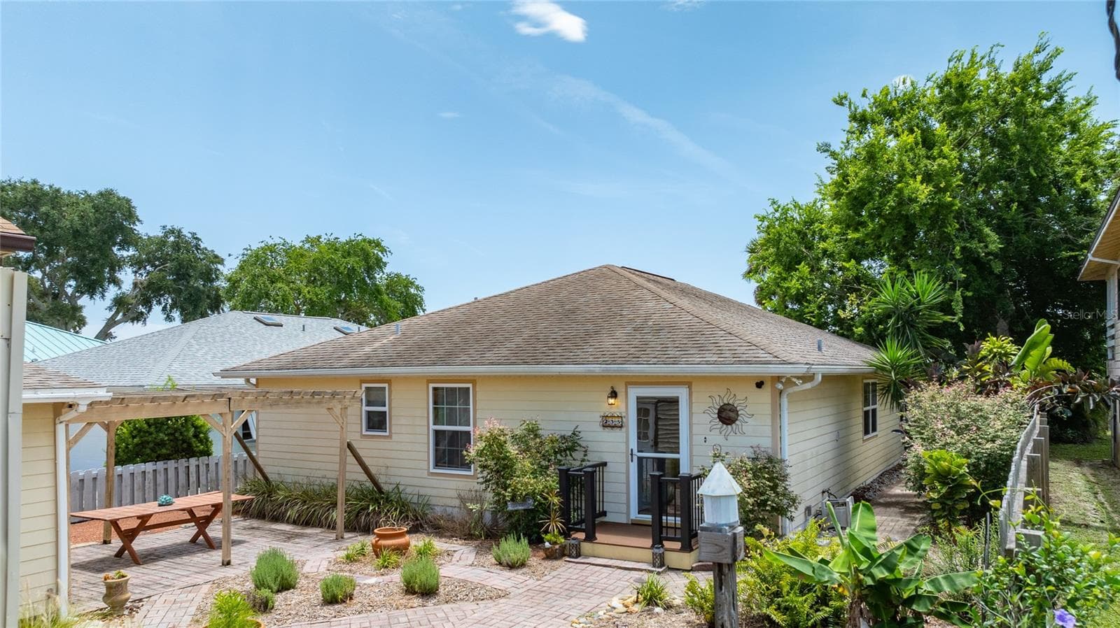 Front - 235 RANDLE AVE, OAK HILL