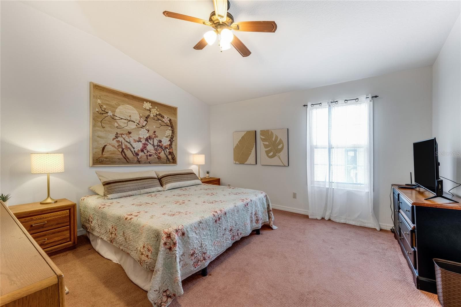 Primary bedroom - 235 RANDLE AVE, OAK HILL