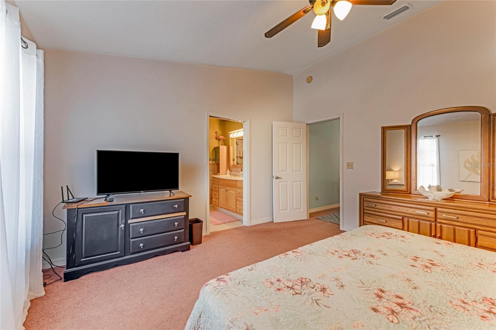 Single Family Residence at 235 RANDLE AVE, OAK HILL, photo 13 of 34