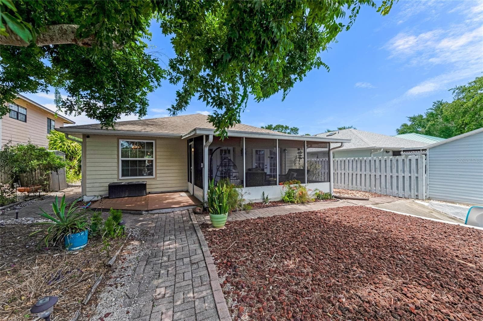 Single Family Residence at 235 RANDLE AVE, OAK HILL, photo 24 of 34