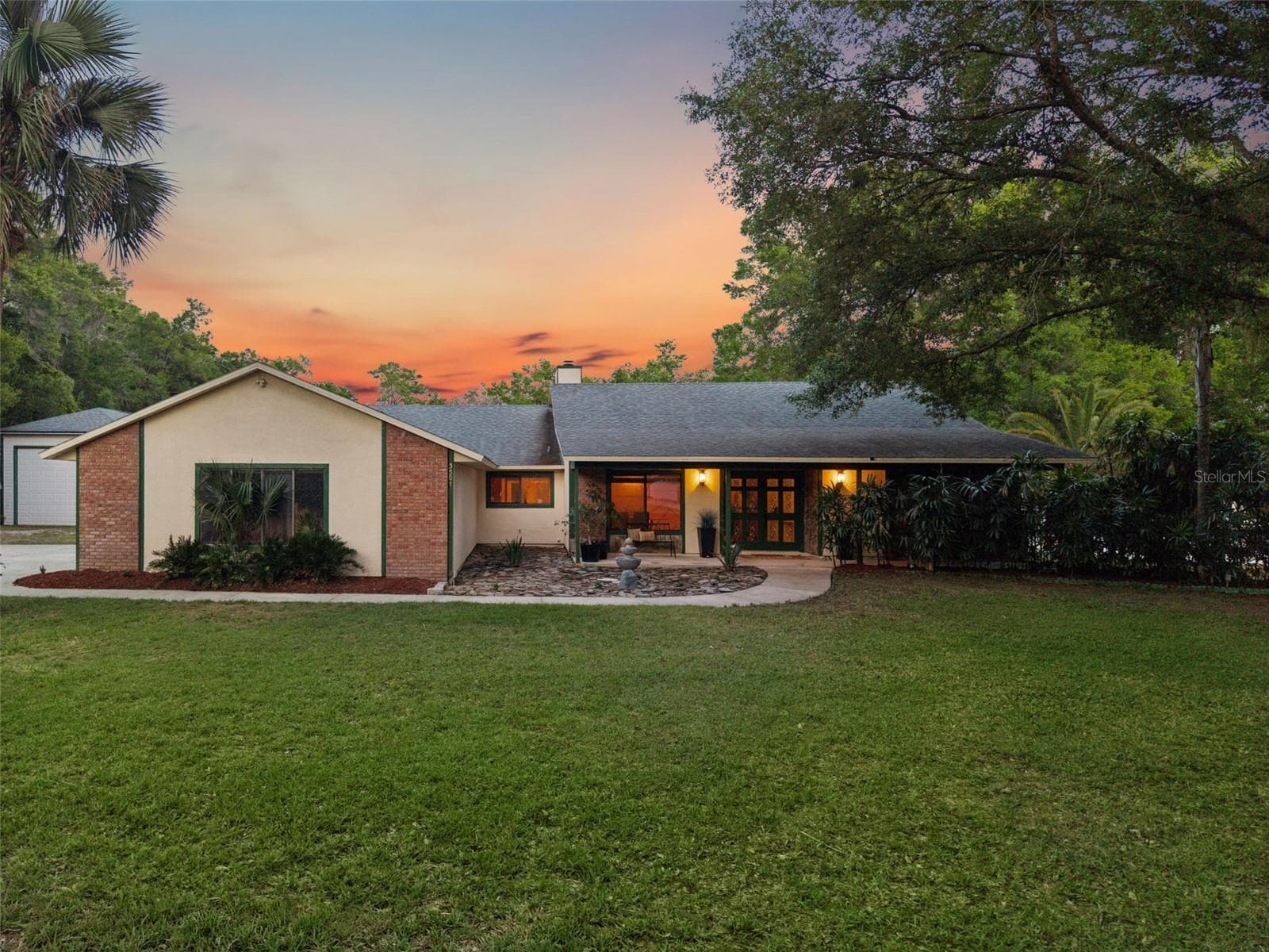 Front Exterior Wide View - 3501 HILL STREAM AVE, APOPKA