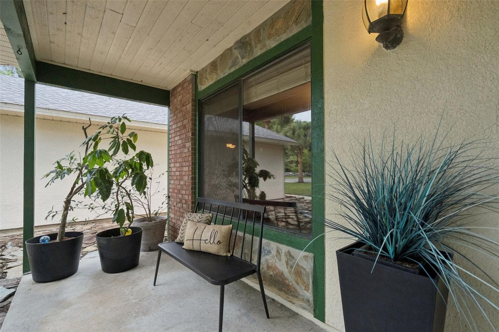 Welcoming Front Porch - 3501 HILL STREAM AVE, APOPKA