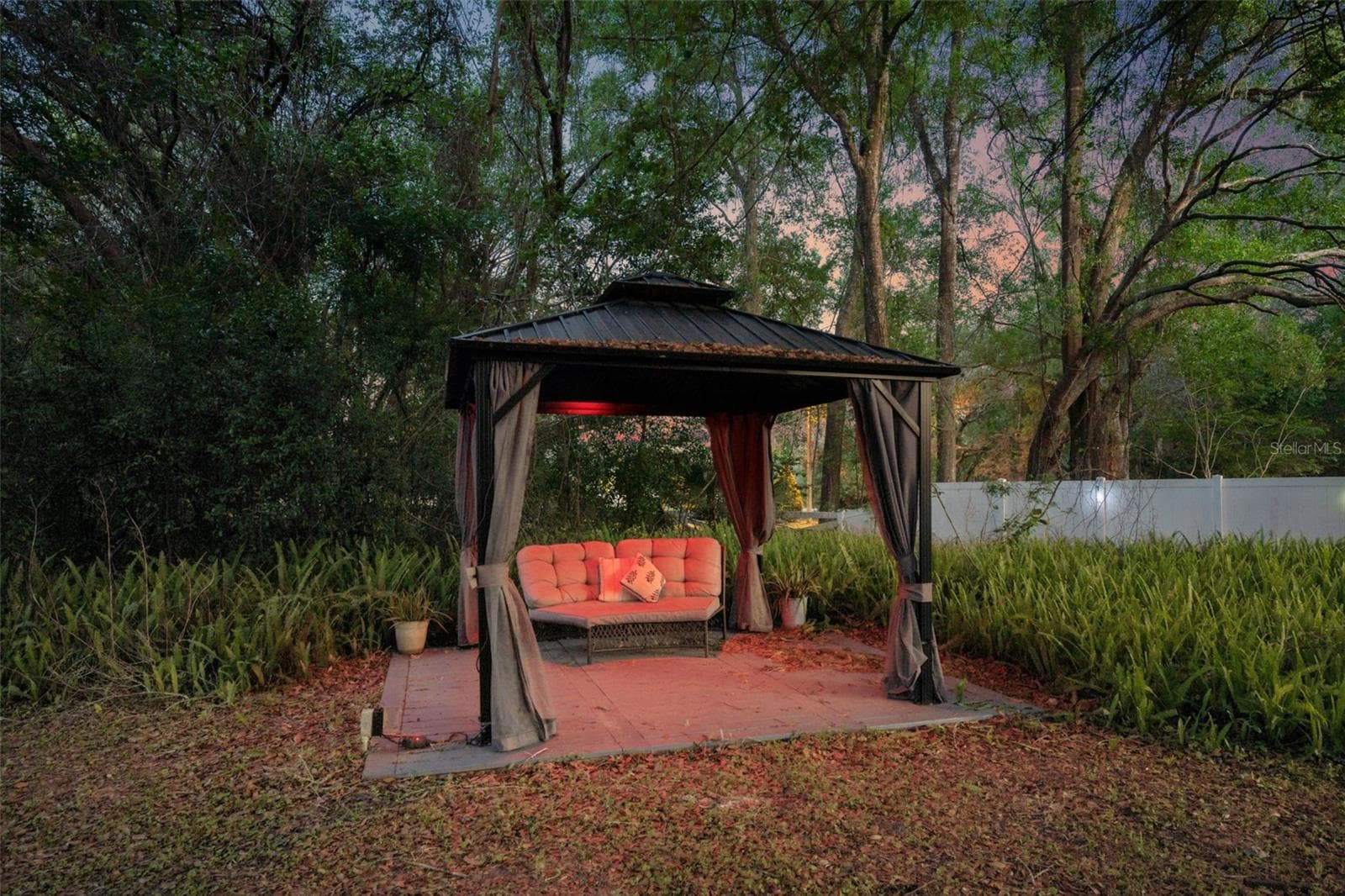 Gazebo Outdoor Area - 3501 HILL STREAM AVE, APOPKA