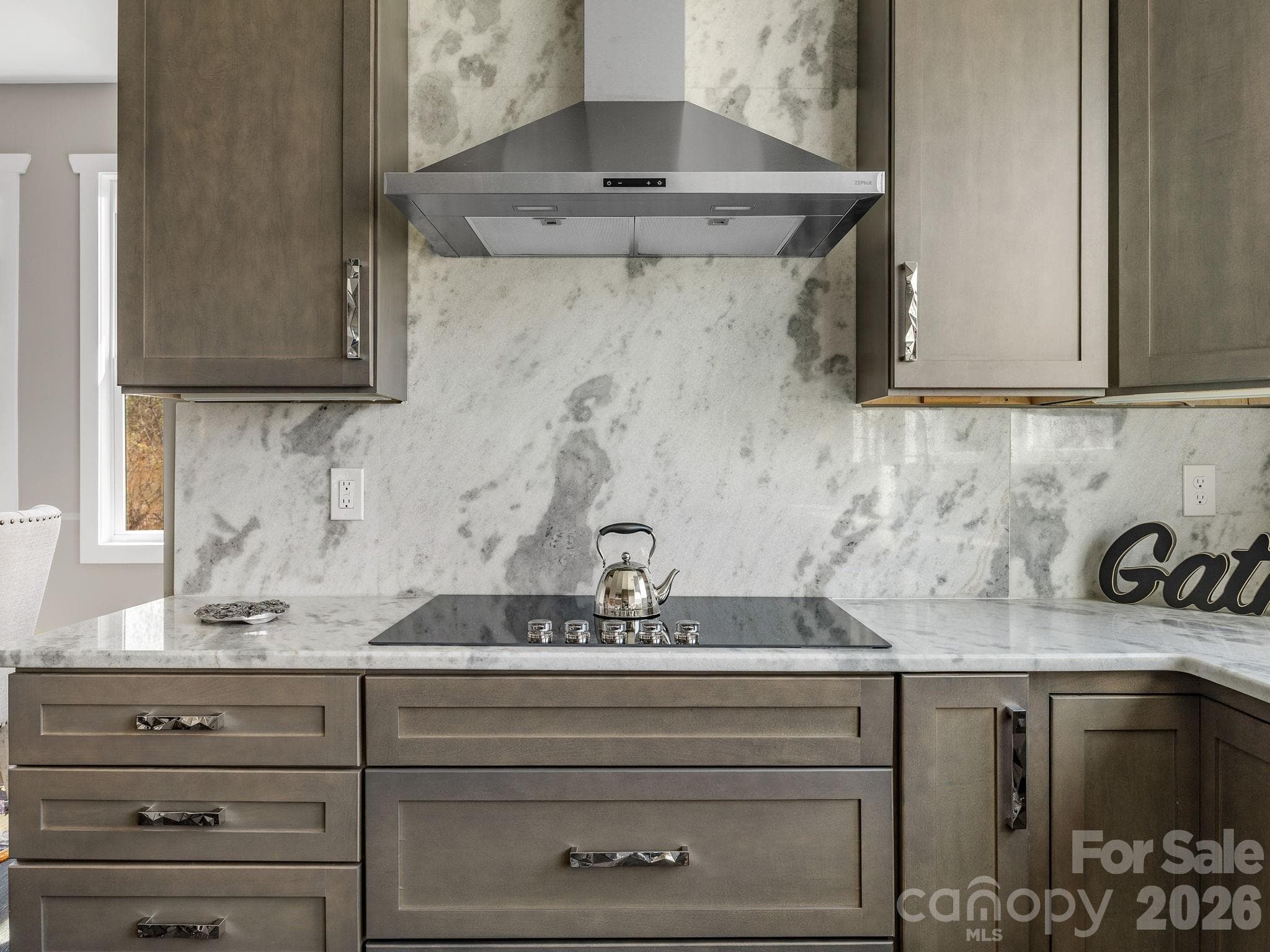 Counter to ceiling marble. - 345 Preservation Trail, Columbus