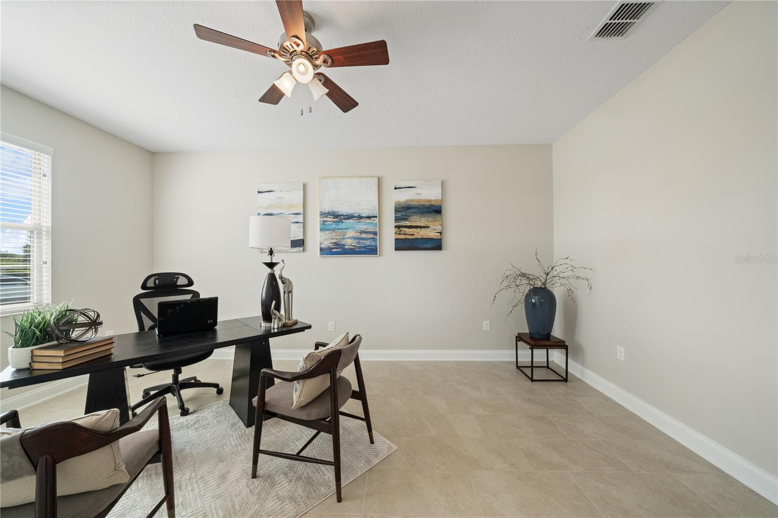 Single Family Residence at 1110 UMBRIA LN, ST CLOUD, photo 6 of 55