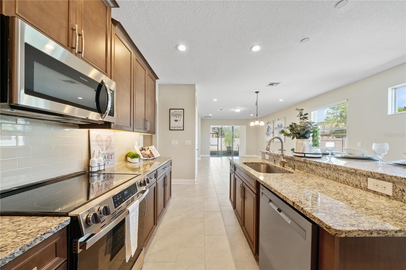 Single Family Residence at 1110 UMBRIA LN, ST CLOUD, photo 11 of 55
