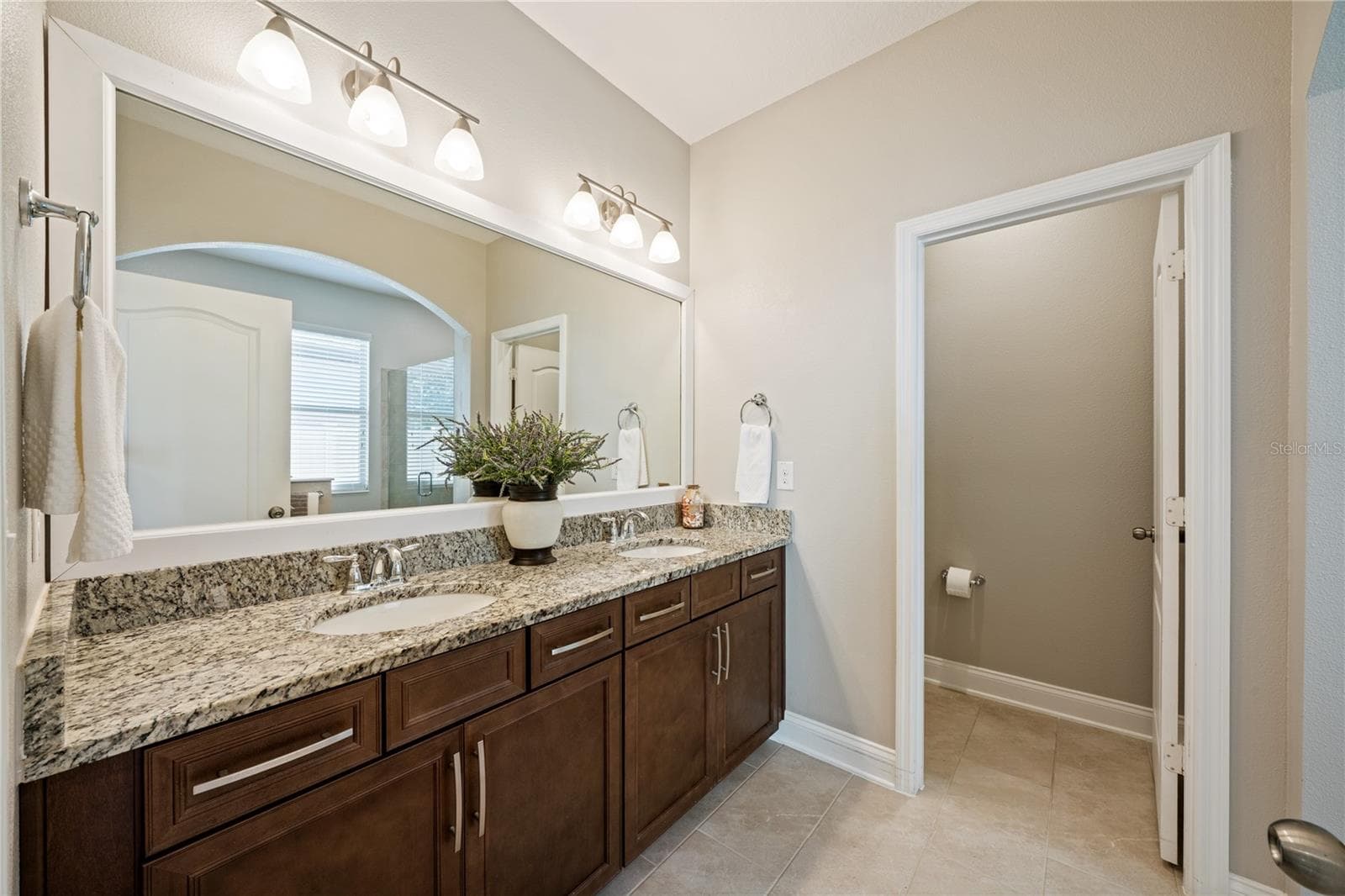 Single Family Residence at 1110 UMBRIA LN, ST CLOUD, photo 24 of 55