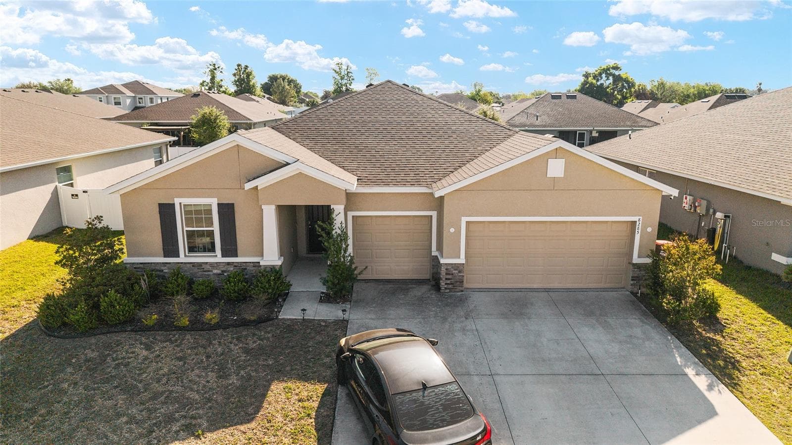 Single Family Residence at 8285 SW 58TH AVENUE, OCALA, photo 2 of 40