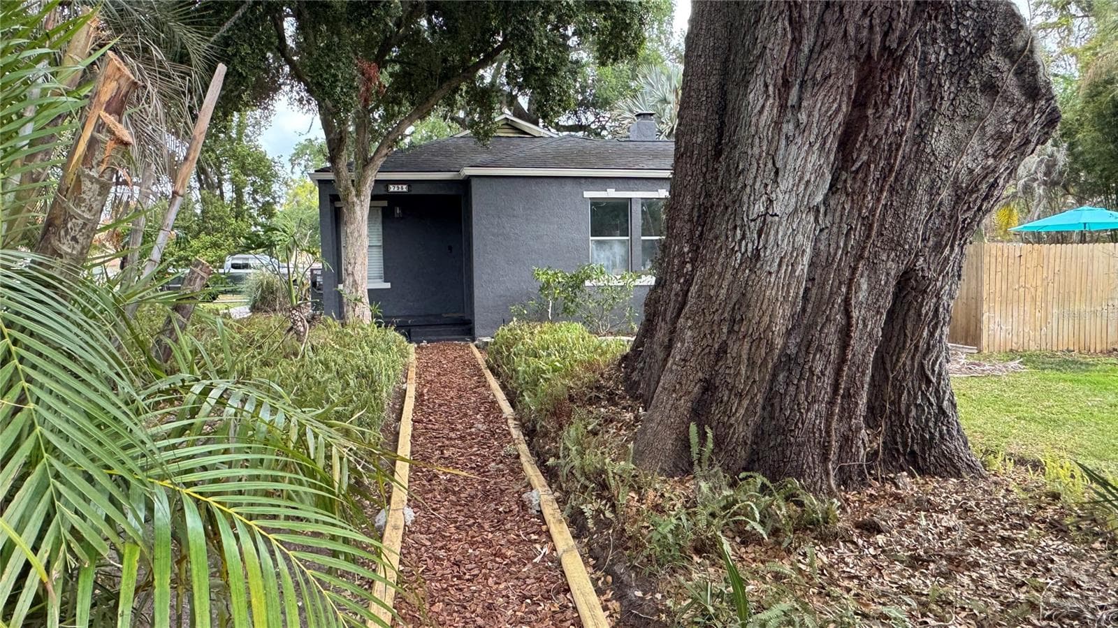 Walkway to this beautiful home! - 795 30TH ST, ORLANDO