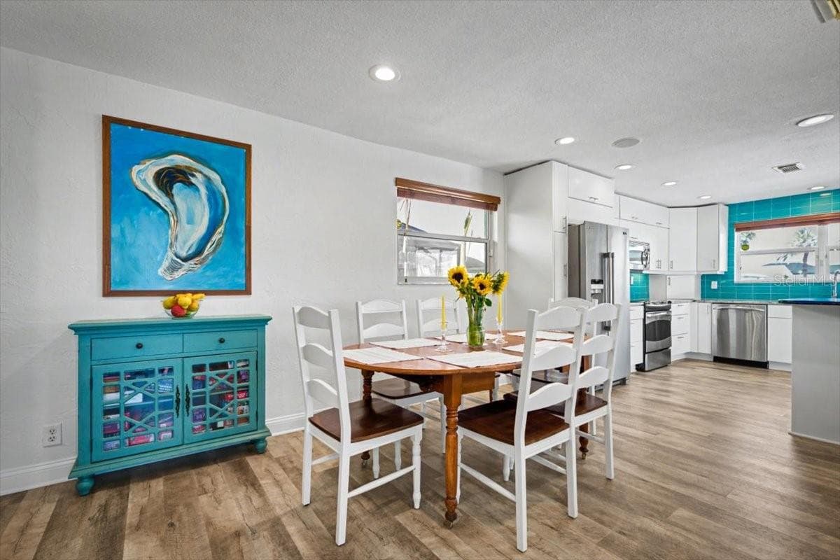 Dining Area - 124 ANCHOR DR, PONCE INLET