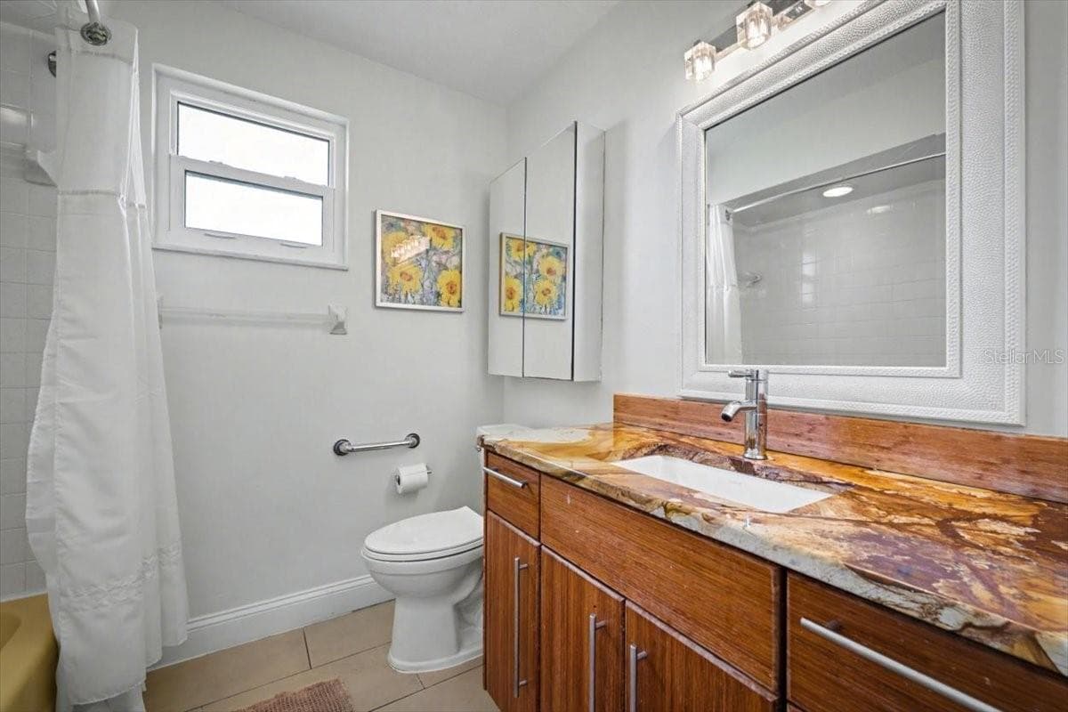 Second Bathroom - 124 ANCHOR DR, PONCE INLET