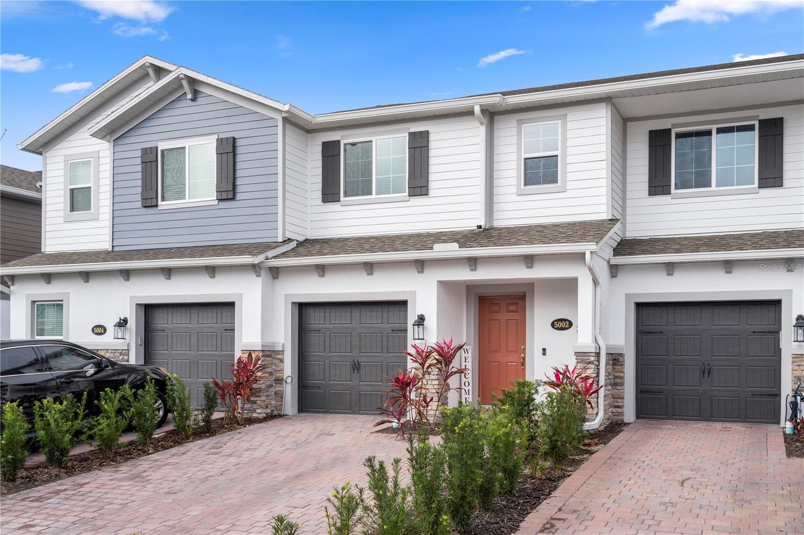 5002 RAIN SHADOW DR