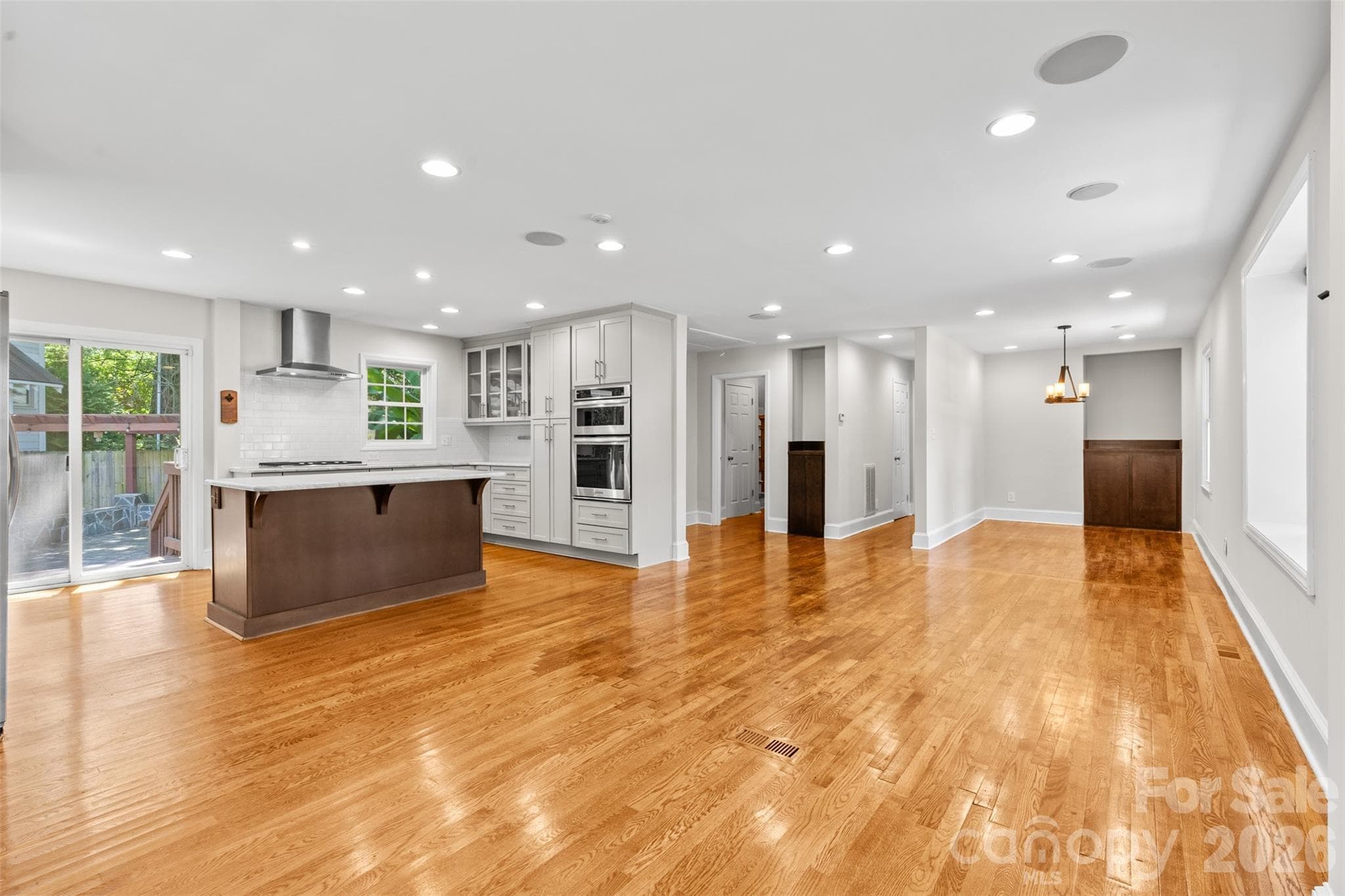 Single Family Residence at Charlotte, photo 4 of 32
