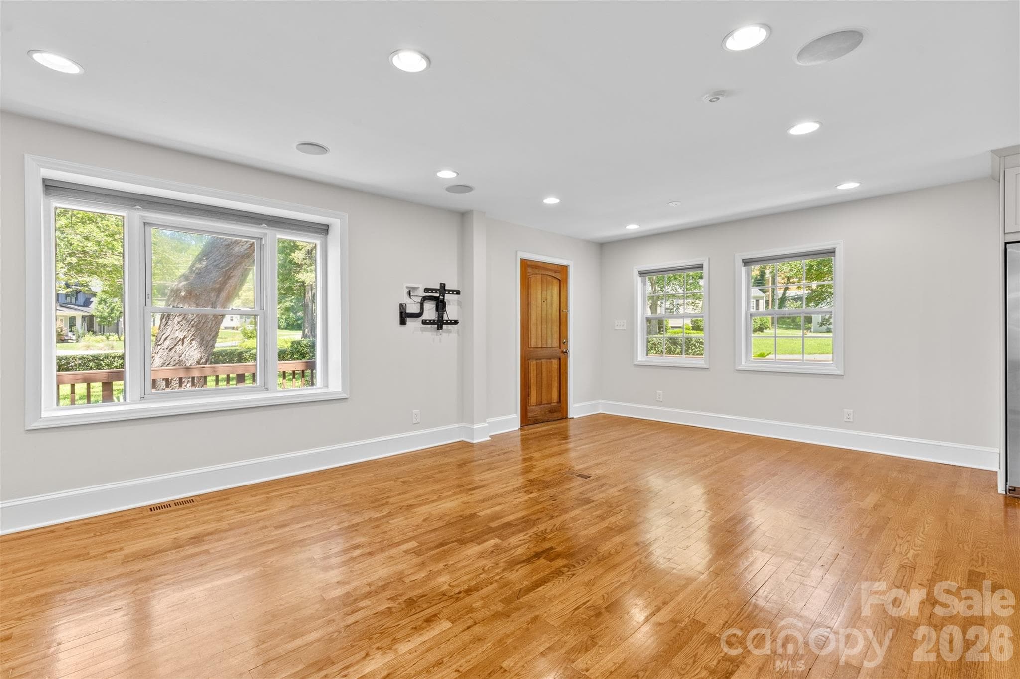 Family Room - Charlotte