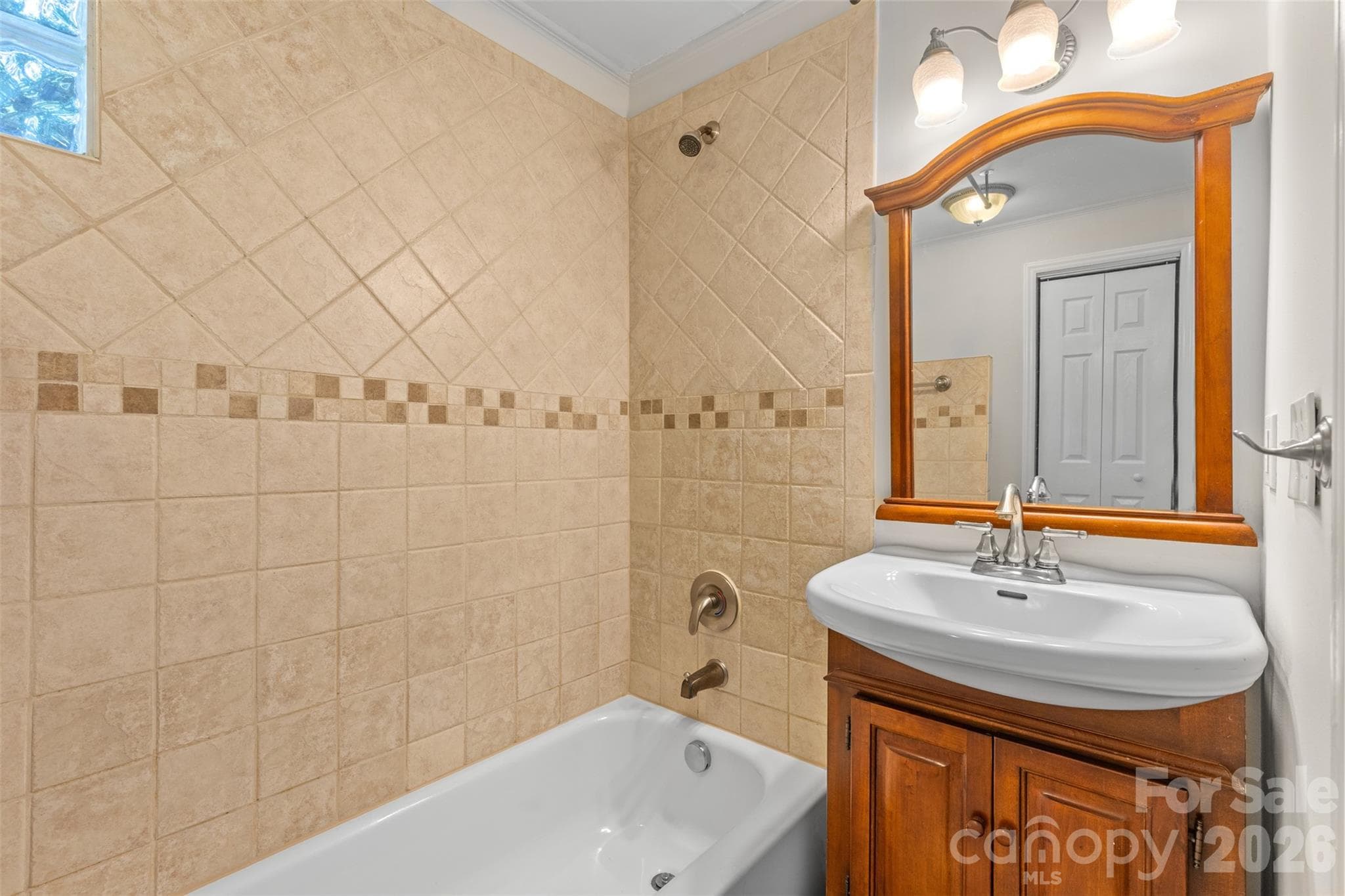 Primary Down Bathroom - Charlotte