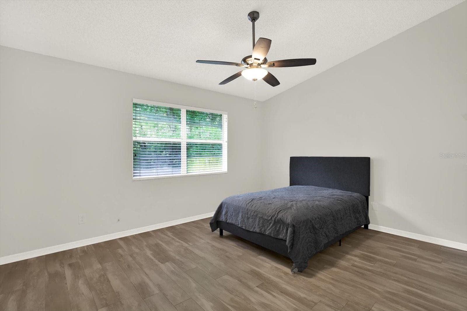 Townhouse at 5844 RED CEDAR LN, TAMPA, photo 13 of 26