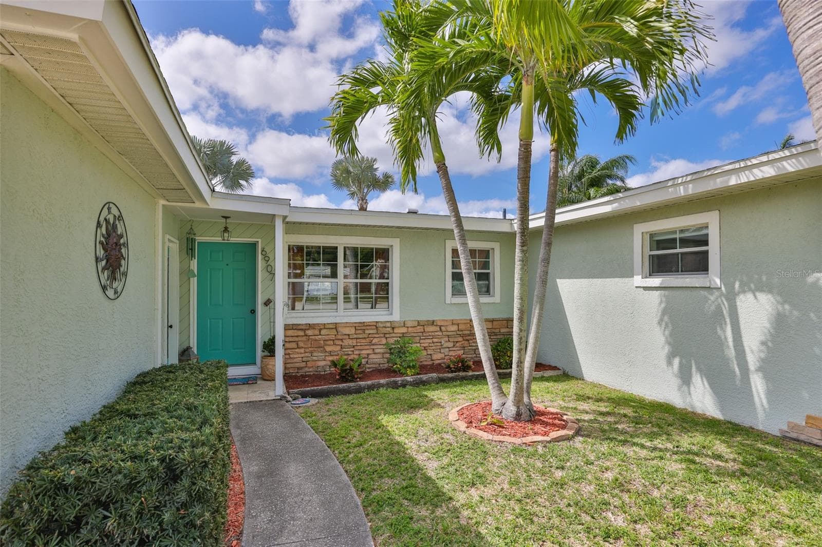 Single Family Residence at 6907 9TH AVE NW, BRADENTON, photo 6 of 61