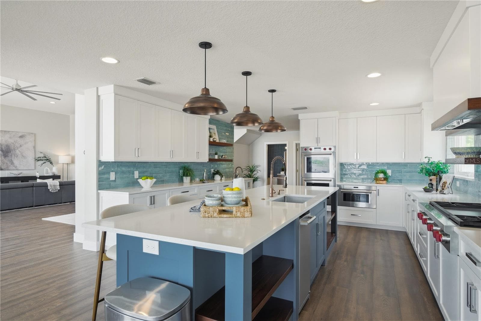 Kitchen - 915 BAYSHORE DR, TARPON SPRINGS