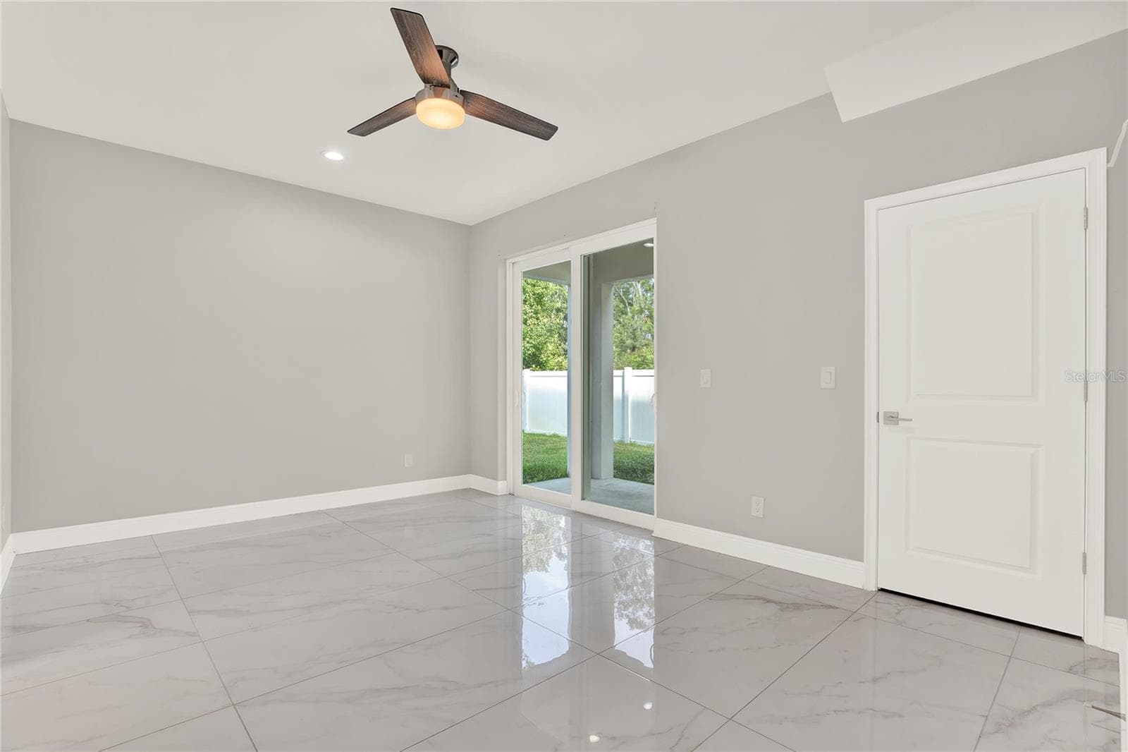 Townhouse at 3847 SEENA MANOR CT, TAMPA, photo 39 of 46