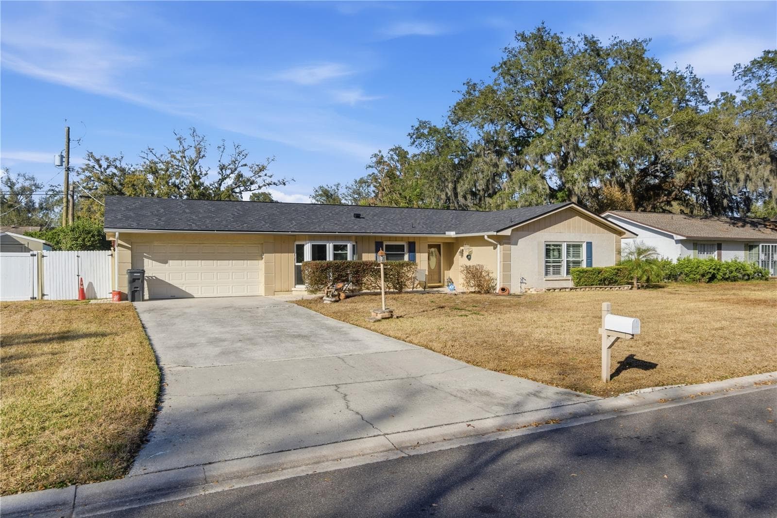Single Family Residence at 308 ELLEN WAY, BRANDON, photo 2 of 42