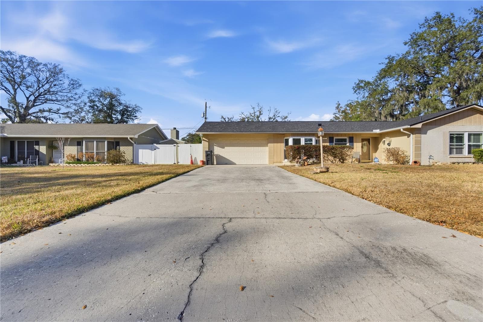 Single Family Residence at 308 ELLEN WAY, BRANDON, photo 3 of 42