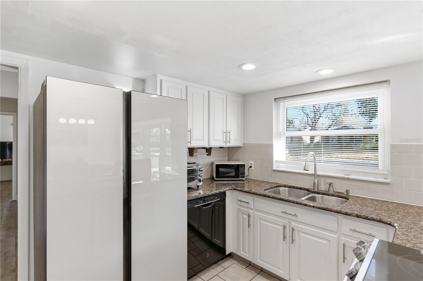 Single Family Residence at 308 ELLEN WAY, BRANDON, photo 21 of 42