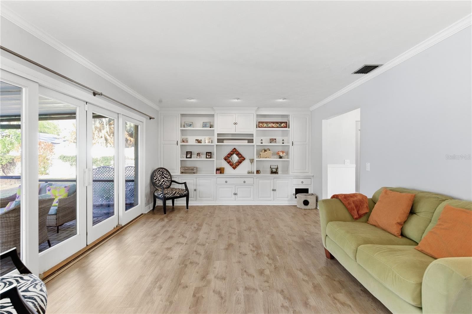 Single Family Residence at 308 ELLEN WAY, BRANDON, photo 31 of 42