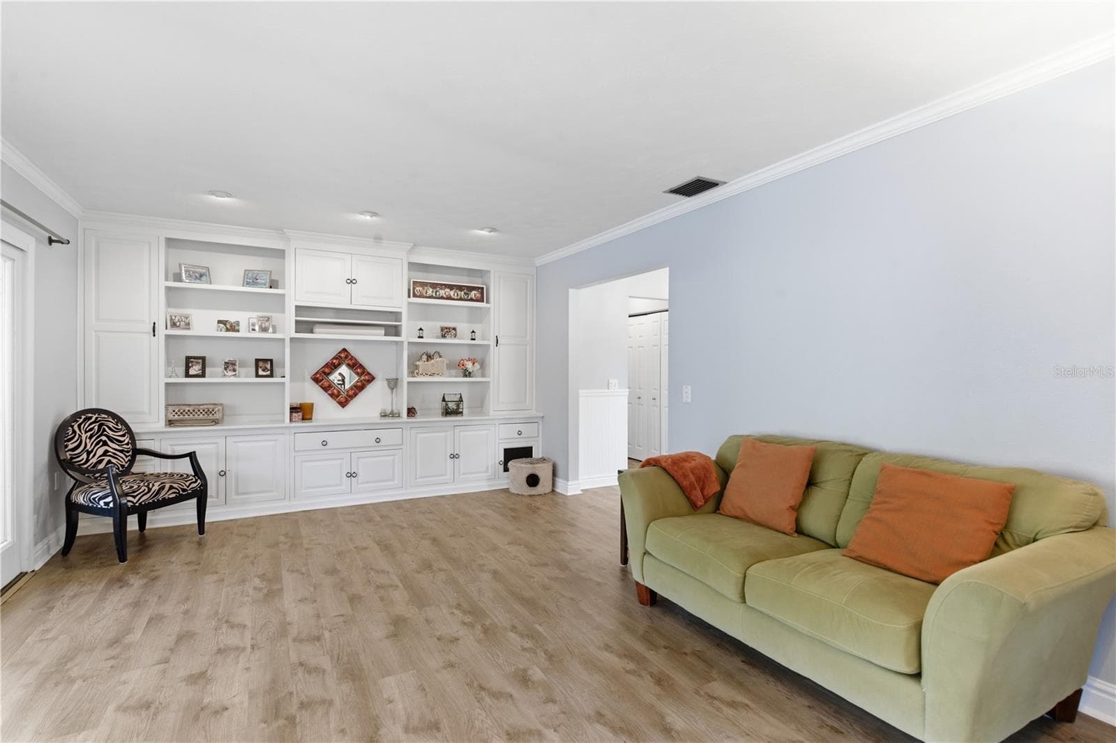 Single Family Residence at 308 ELLEN WAY, BRANDON, photo 32 of 42