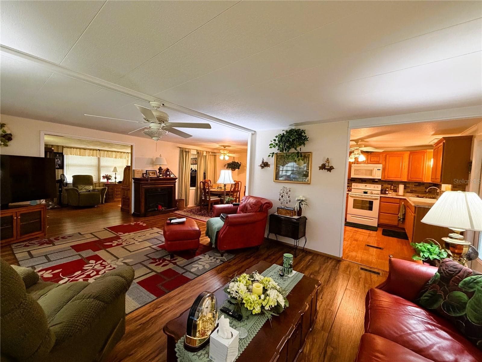 Mobile Home at 121 AZALEA TRL, LEESBURG, photo 17 of 44