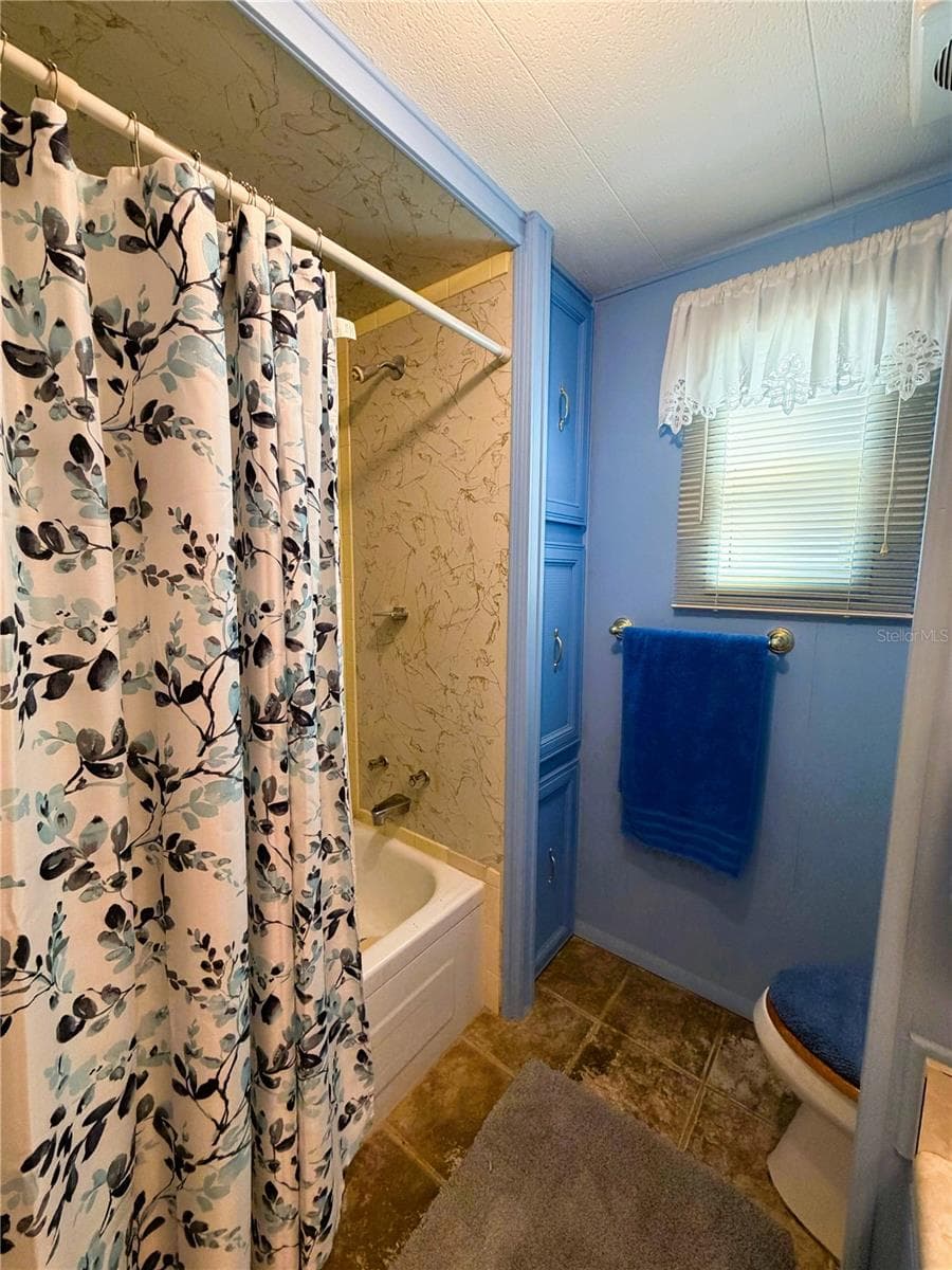 Mobile Home at 121 AZALEA TRL, LEESBURG, photo 20 of 44