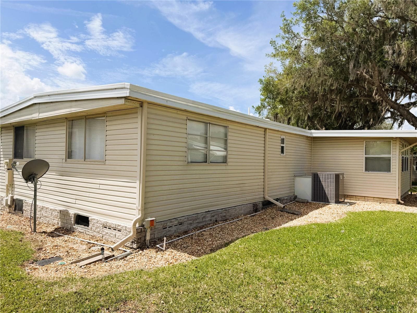 Mobile Home at 121 AZALEA TRL, LEESBURG, photo 42 of 44