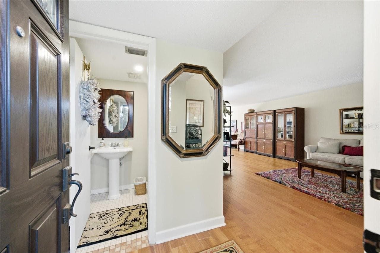 Condominium at 10603 CARROLLBROOK WAY #10603, TAMPA, photo 4 of 38