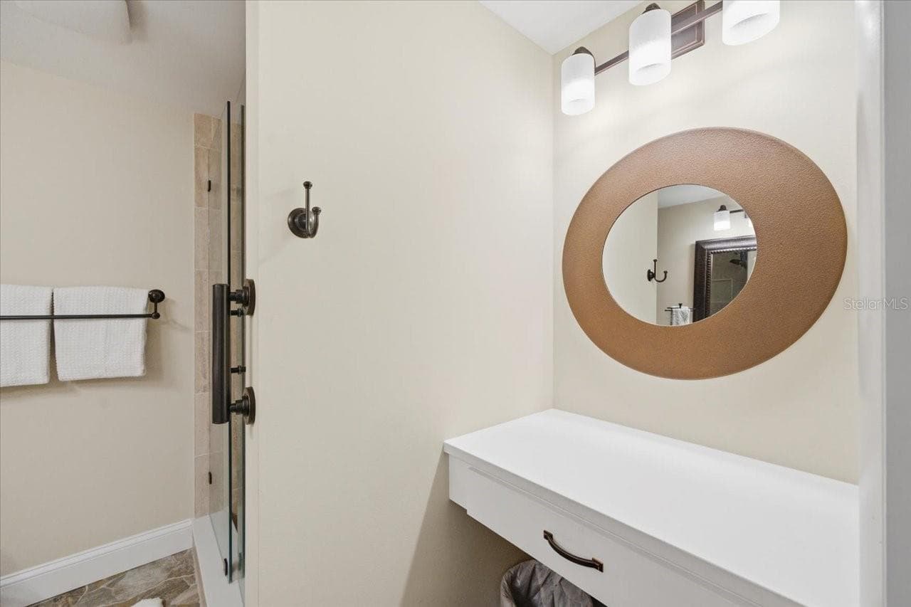 Primary bath - 10603 CARROLLBROOK WAY #10603, TAMPA