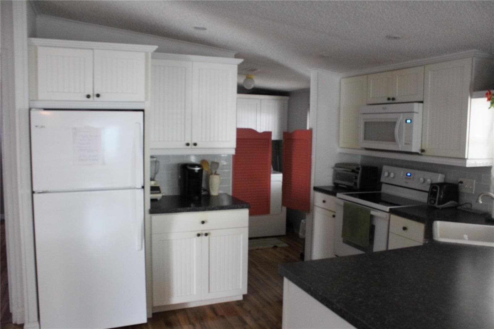 Manufactured Home at 6807 MOUNT PLEASANT RD NE #51, ST PETERSBURG, photo 8 of 24
