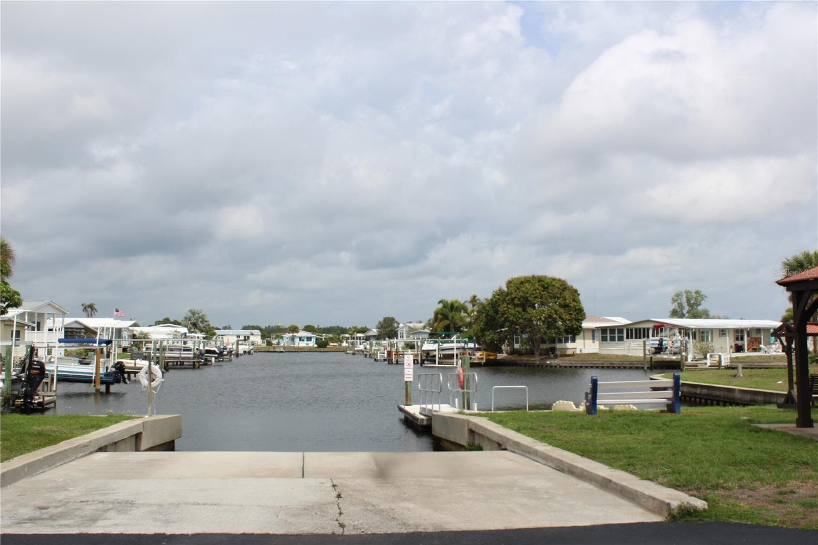 Manufactured Home at 6807 MOUNT PLEASANT RD NE #51, ST PETERSBURG, photo 23 of 24
