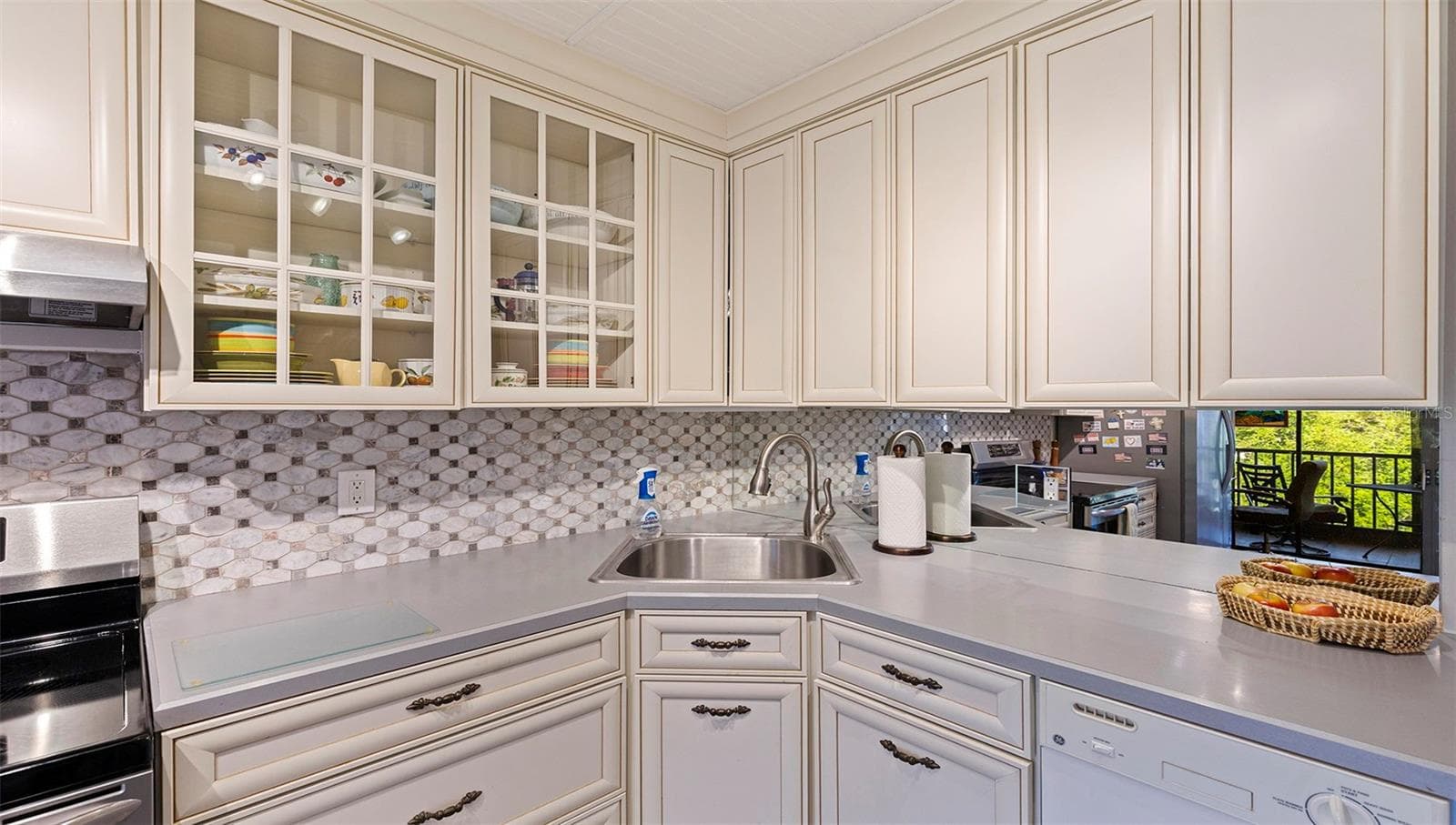 Condominium at 4910 BAY ST NE #310, ST PETERSBURG, photo 9 of 30