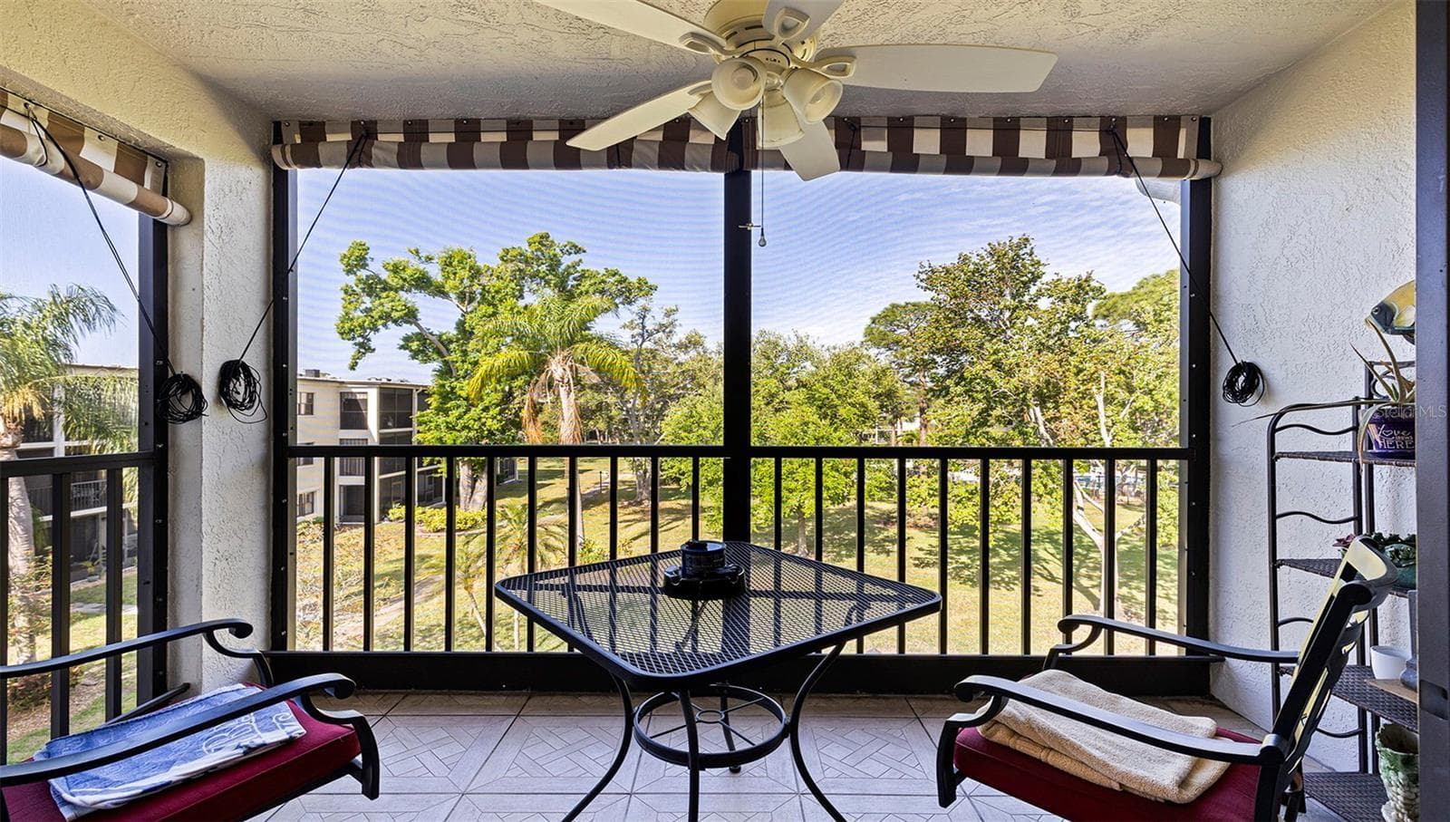 Condominium at 4910 BAY ST NE #310, ST PETERSBURG, photo 23 of 30