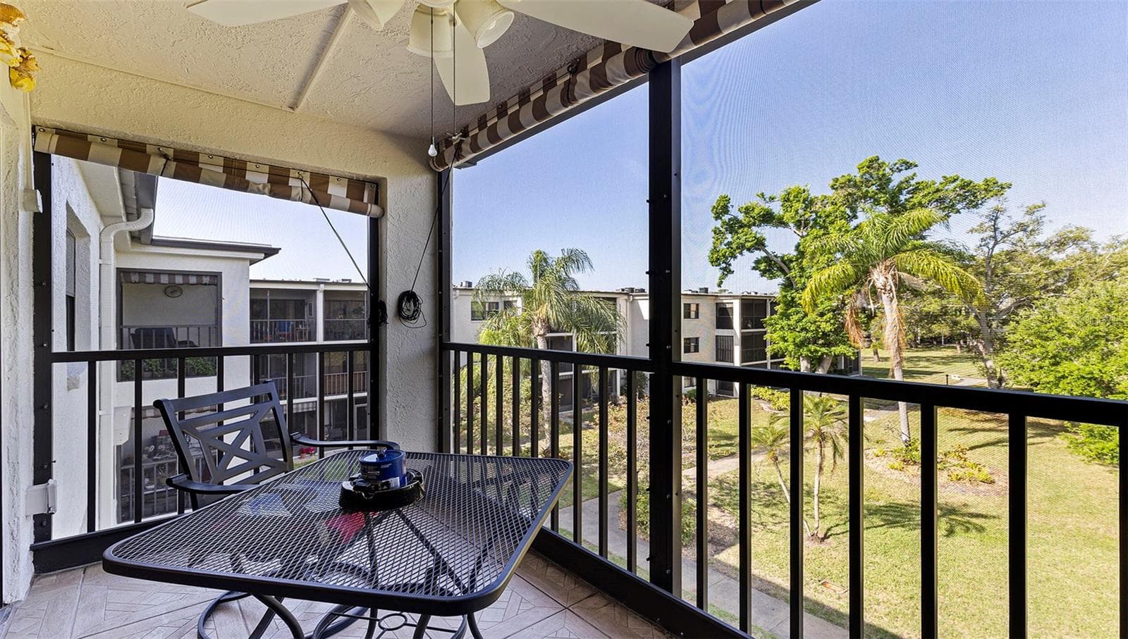 Condominium at 4910 BAY ST NE #310, ST PETERSBURG, photo 25 of 30