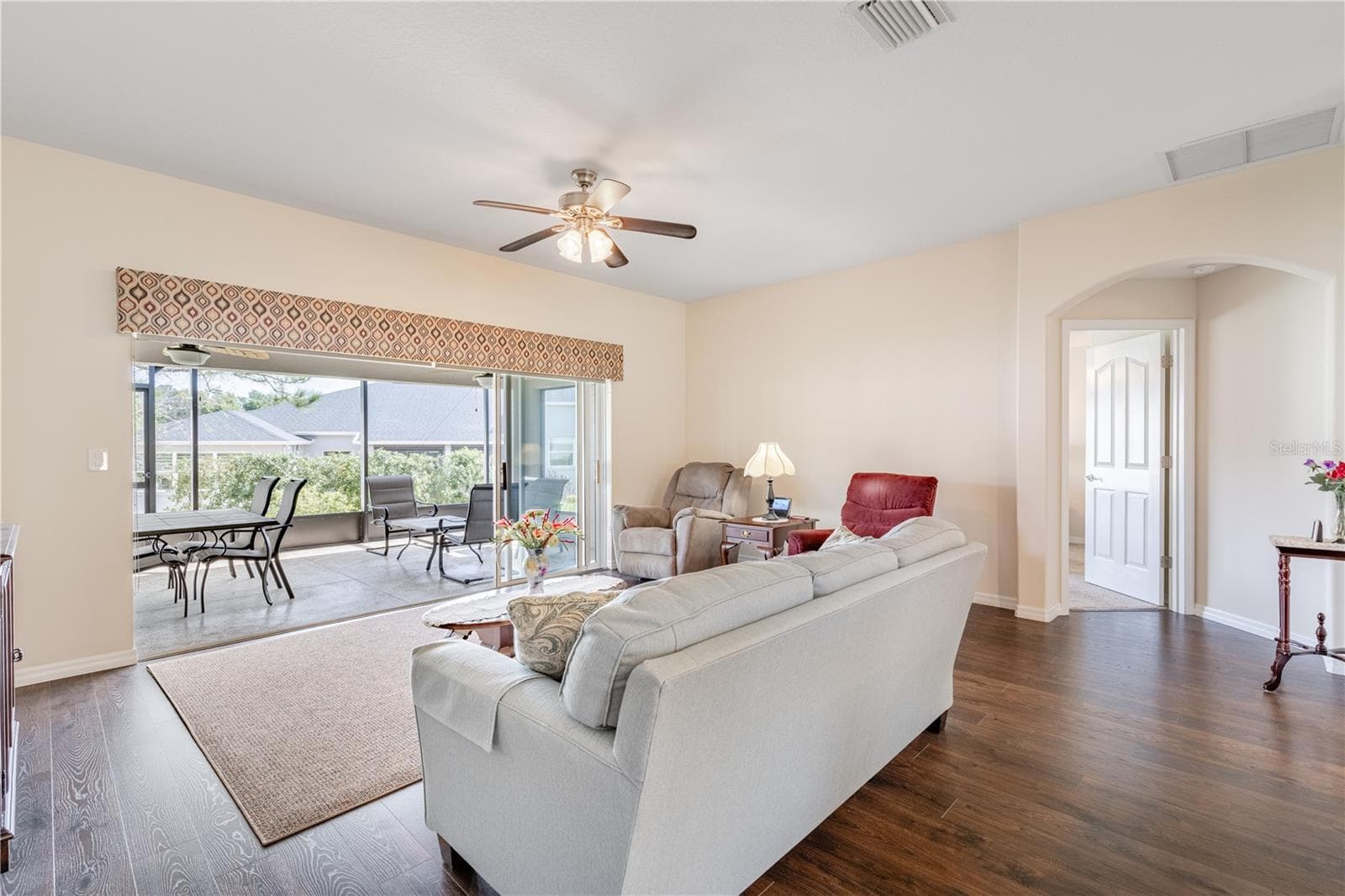 Single Family Residence at 27118 ROANOKE DR, LEESBURG, photo 19 of 38