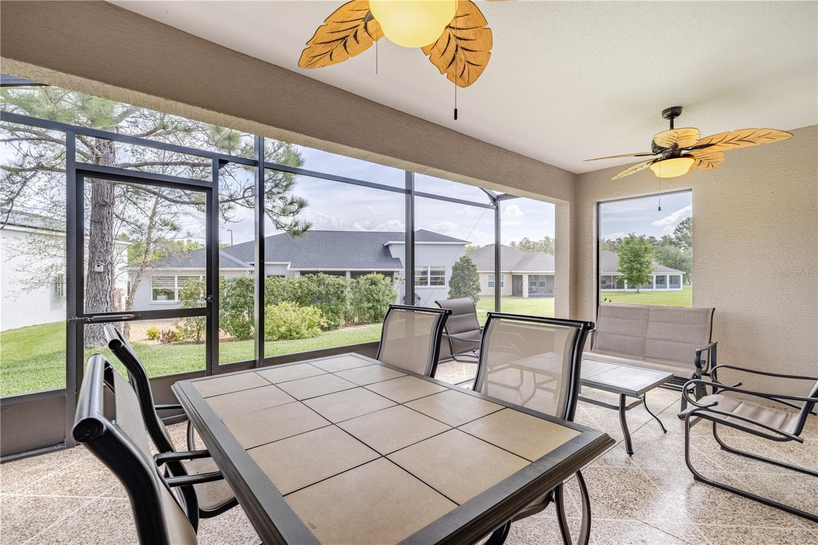 Single Family Residence at 27118 ROANOKE DR, LEESBURG, photo 26 of 38